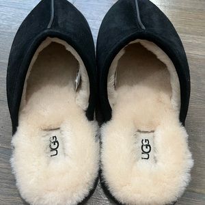 Slipper Uggs- never worn